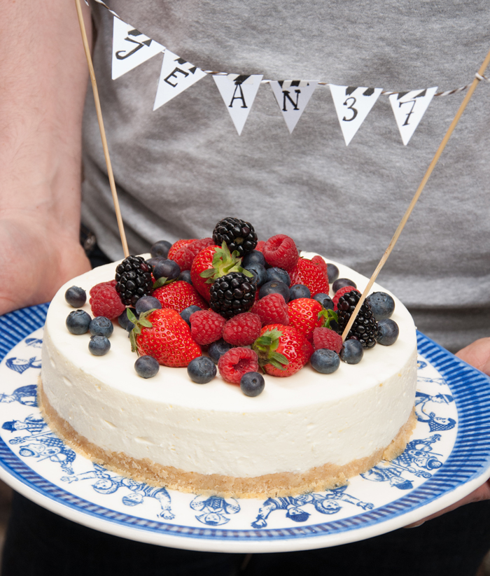 Philadelphia Torte mit Beeren2 Johannarundel DIY Blog Anleitungen 